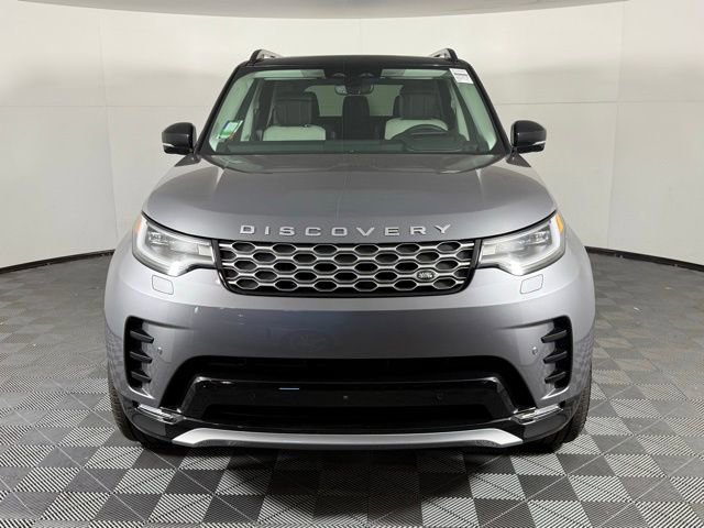 New 2026 Land Rover Discovery Limited Edition image 11