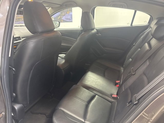 Used 2017 MAZDA MAZDA3 Touring image 16
