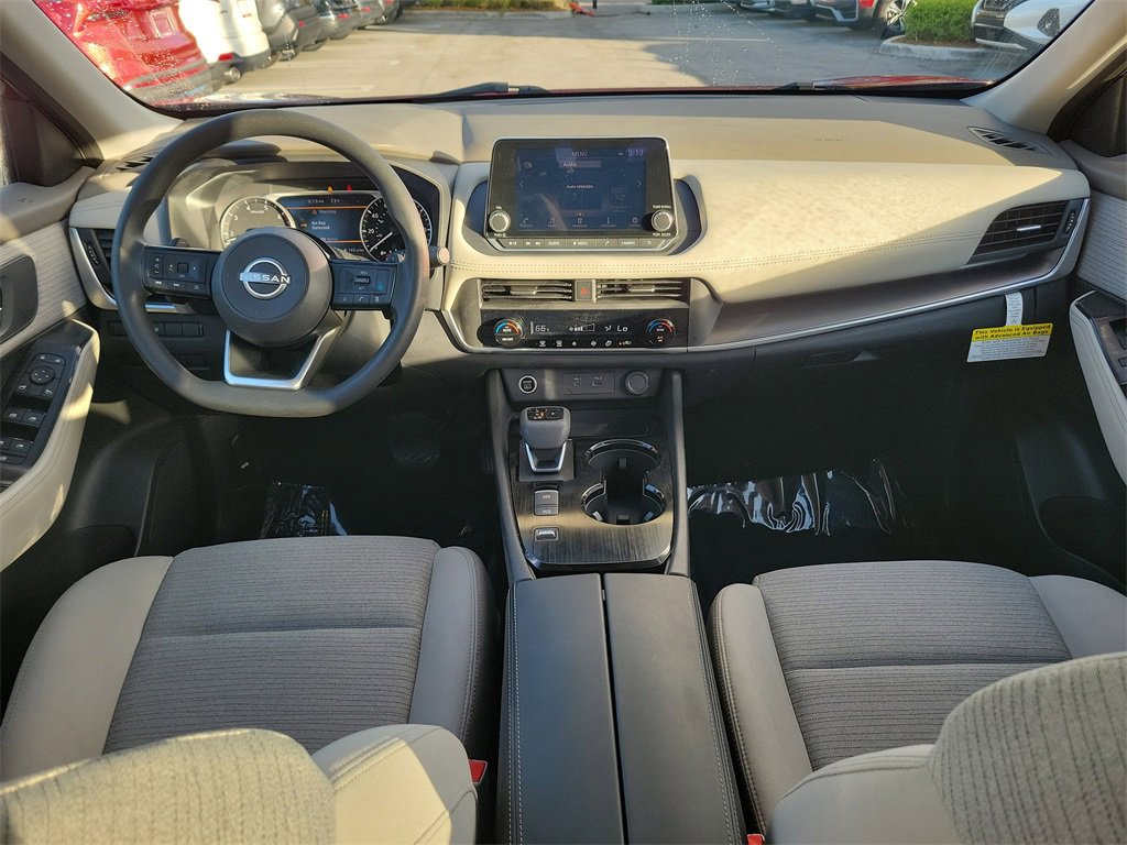 Certified 2023 Nissan Rogue SV image 9