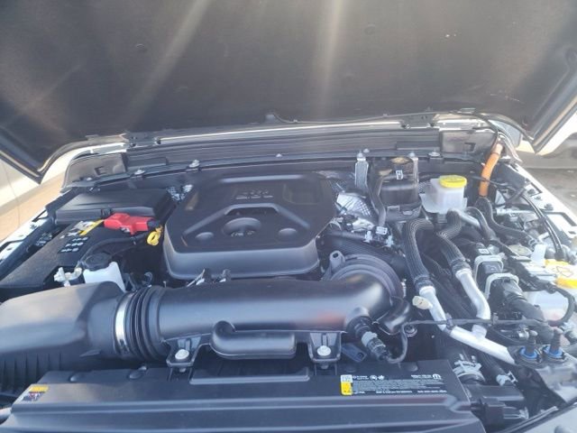 Used 2025 Jeep Wrangler Sahara 4xe image 18