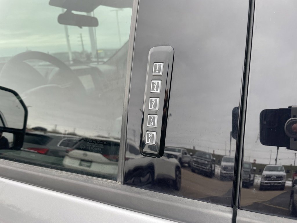 Used 2022 Ford F250 XLT w/ XLT Premium Package image 58