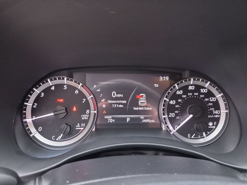 Used 2023 Toyota Highlander L FWD image 24