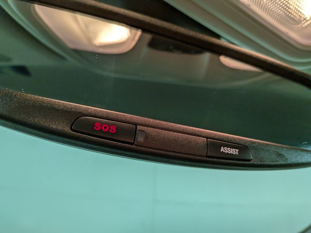 Certified 2023 Jeep Cherokee Altitude Lux image 34