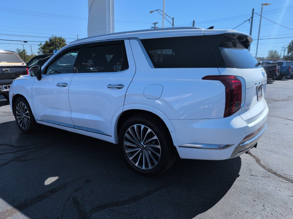 Used 2025 Hyundai Palisade Calligraphy AWD/4WD image 3