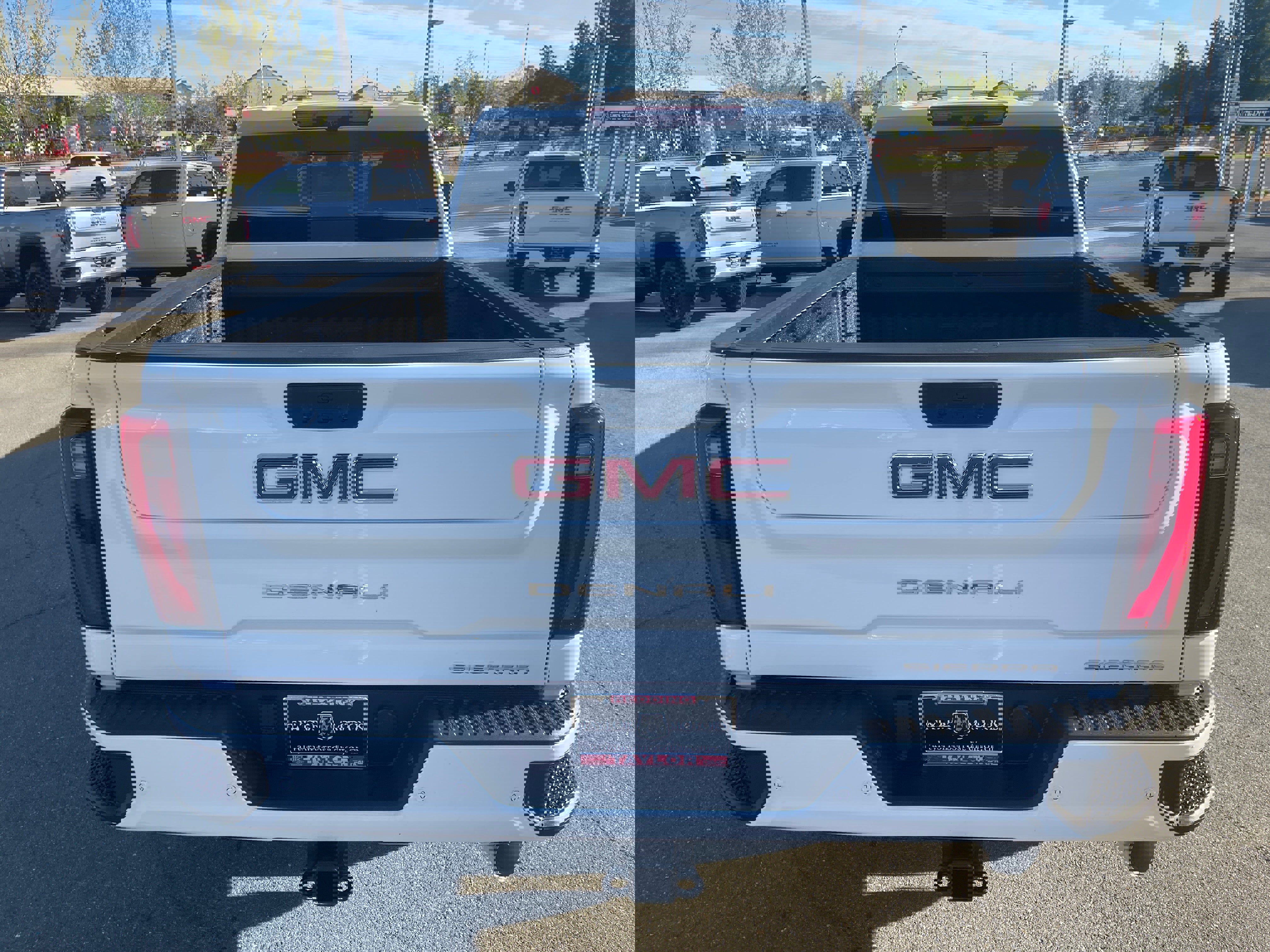 New 2026 GMC Sierra 2500 Denali w/ Denali Reserve Package image 6