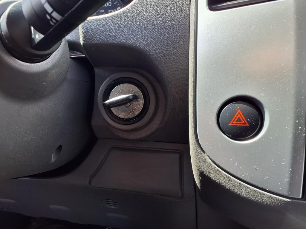 Used 2019 Nissan Frontier SV w/ Value Truck Package AWD/4WD image 9