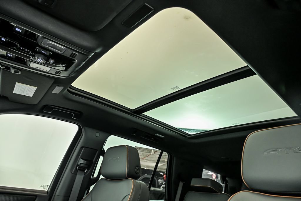 New 2026 GMC Yukon AT4 w/ AT4 Premium Package AWD/4WD image 10