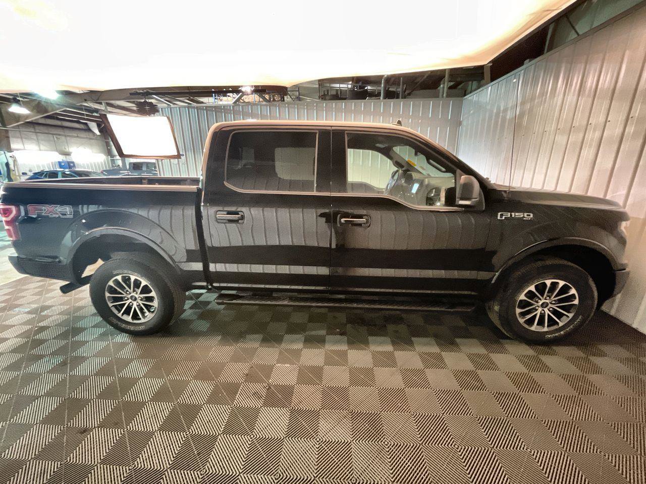 Used 2019 Ford F150 XLT w/ Equipment Group 302A Luxury image 9