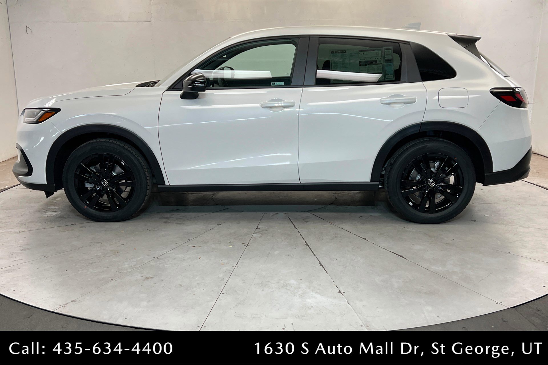 New 2026 Honda HR-V Sport image 2
