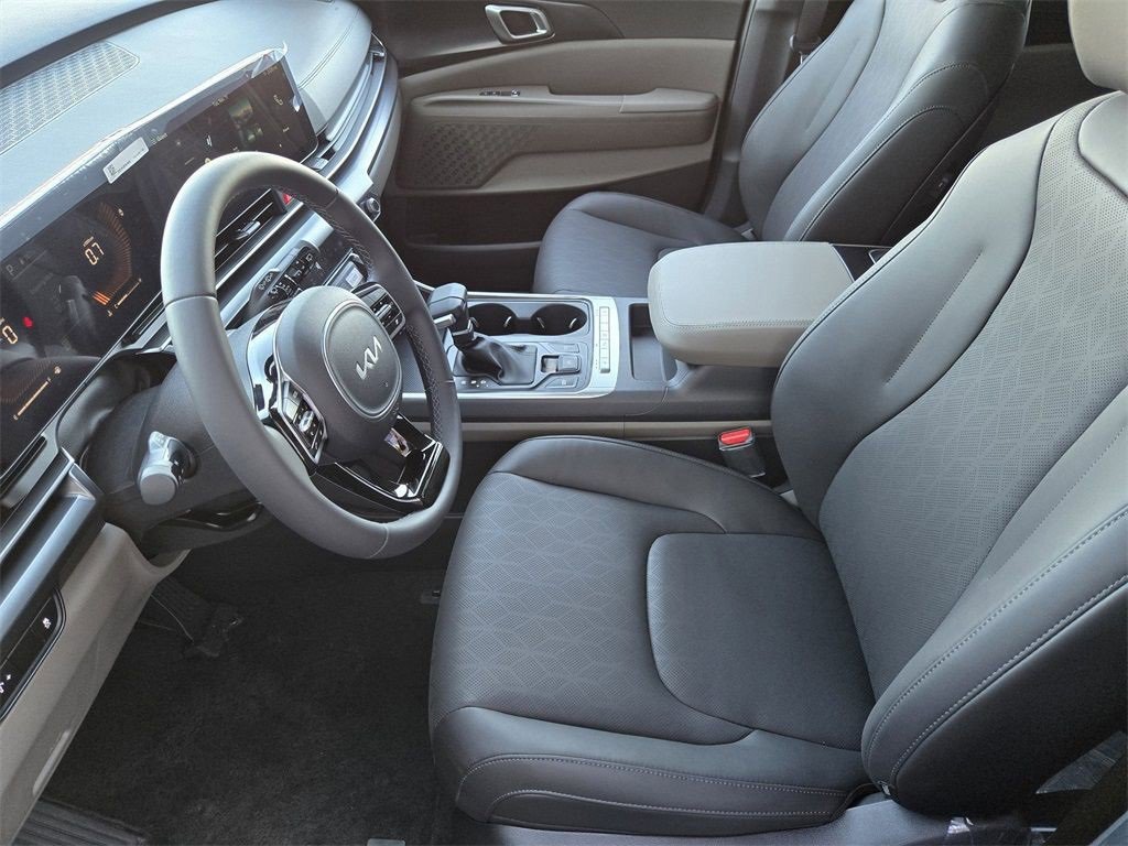 New 2026 Kia Carnival image 8