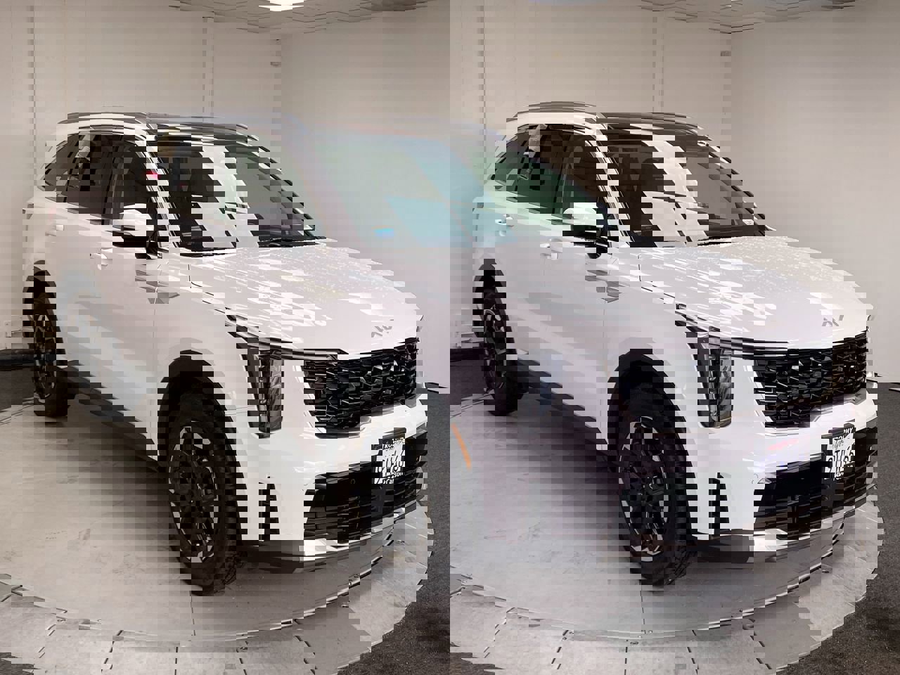 Certified 2025 Kia Sorento S w/ Panoramic Sunroof Package image 7