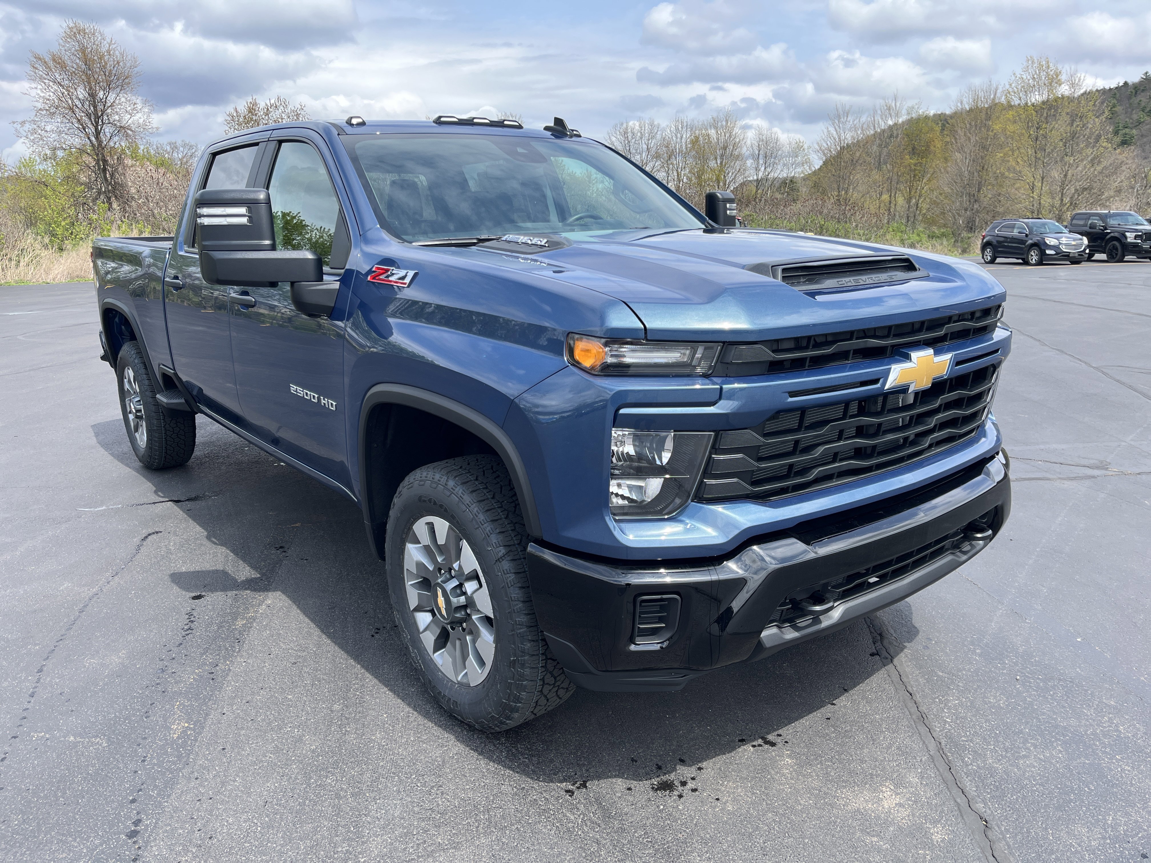 New 2026 Chevrolet Silverado 2500 Custom w/ Custom Convenience Package AWD/4WD image 3