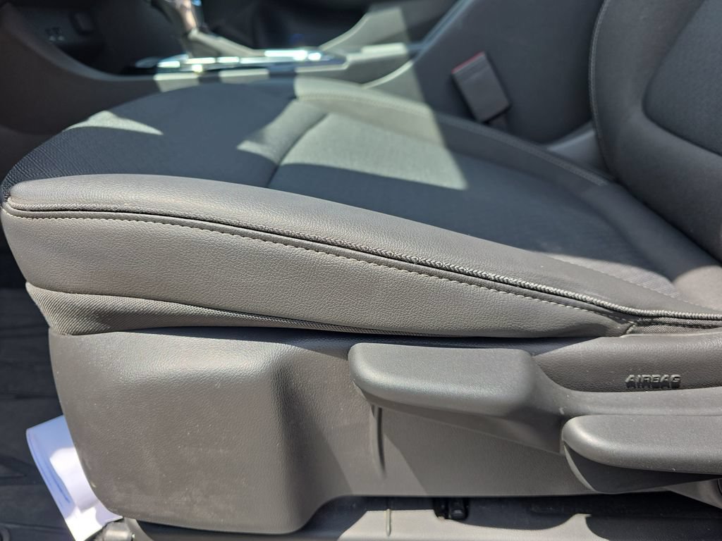 Certified 2024 Buick Encore GX Preferred AWD/4WD image 31
