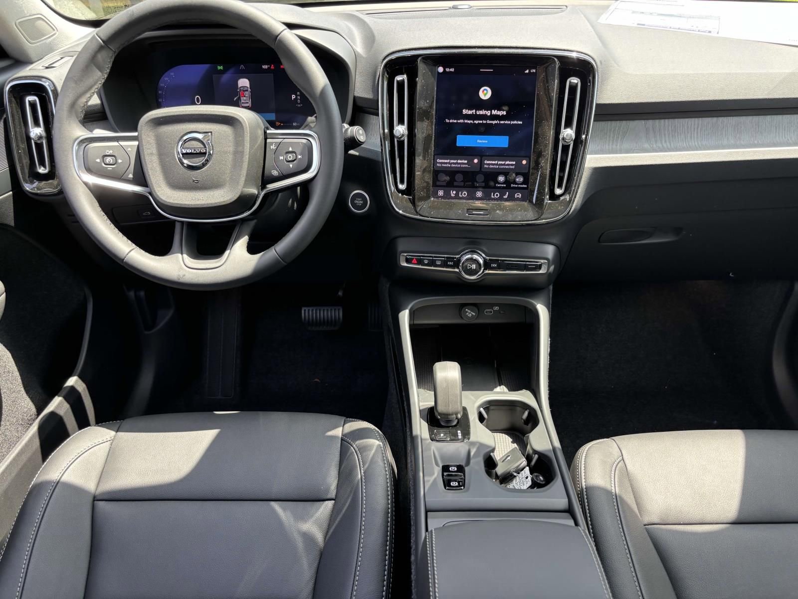 Used 2026 Volvo XC40 B5 Core w/ Protection Package Premier AWD/4WD image 28