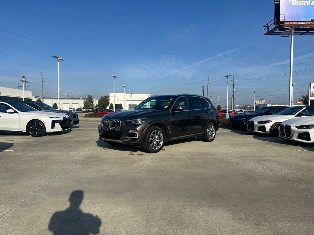 Used 2021 BMW X5 sDrive40i w/ Premium Package image 1
