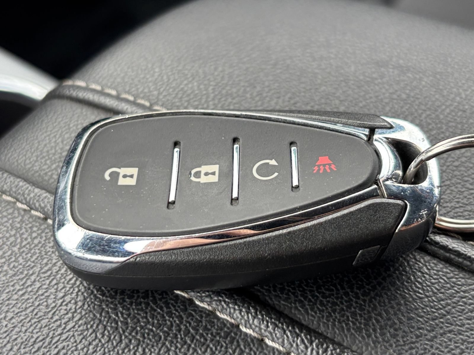 Used 2025 Chevrolet Blazer LT FWD image 25