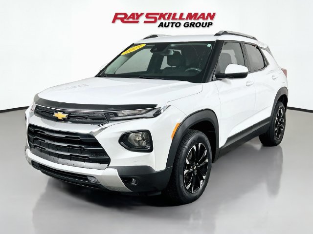 Used 2022 Chevrolet TrailBlazer LT w/ Convenience Package AWD/4WD image 3