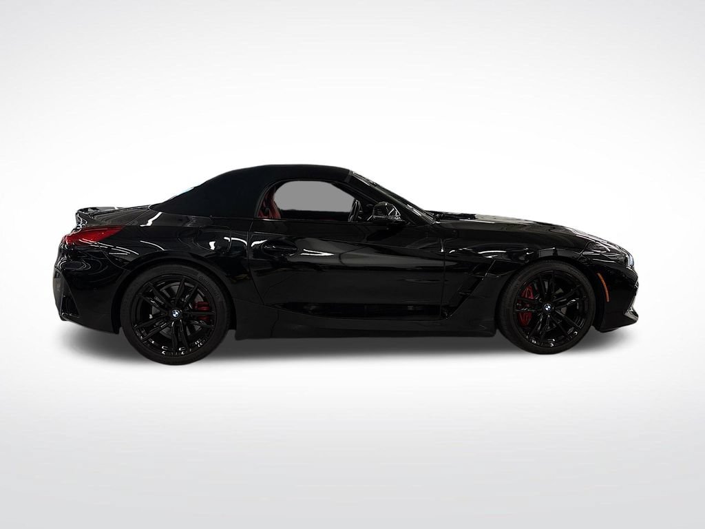 Used 2025 BMW Z4 M40i w/ Edition RWD image 6