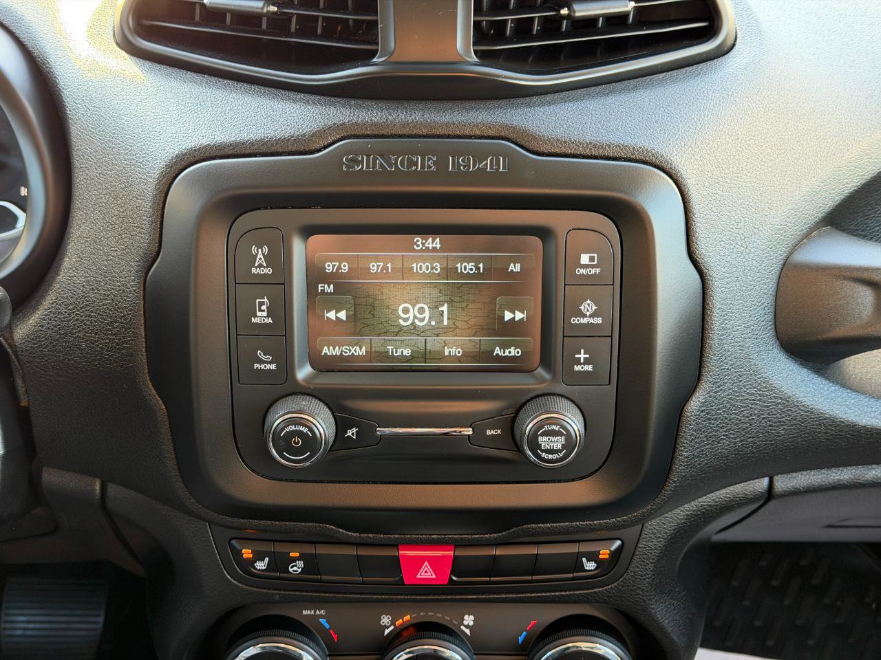 Used 2015 Jeep Renegade Limited AWD/4WD image 21