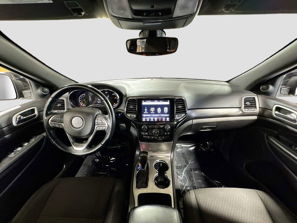 Used 2020 Jeep Grand Cherokee Laredo w/ Security & Convenience Group image 15