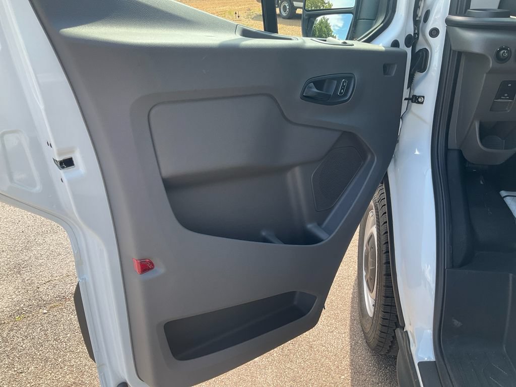 New 2026 Ford Transit 250 148 Medium Roof RWD image 15