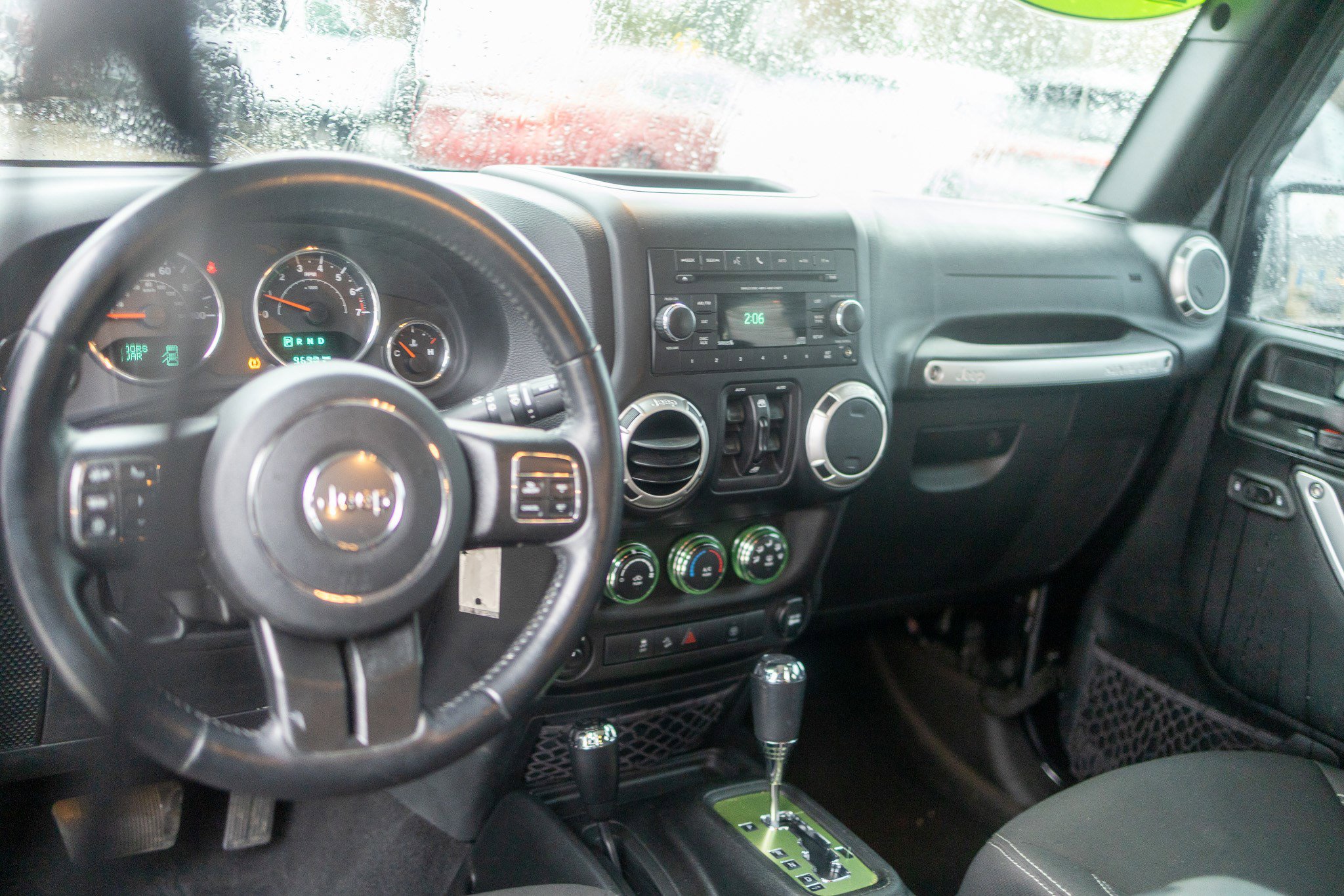 Used 2017 Jeep Wrangler Unlimited Sahara w/ Connectivity Group image 22