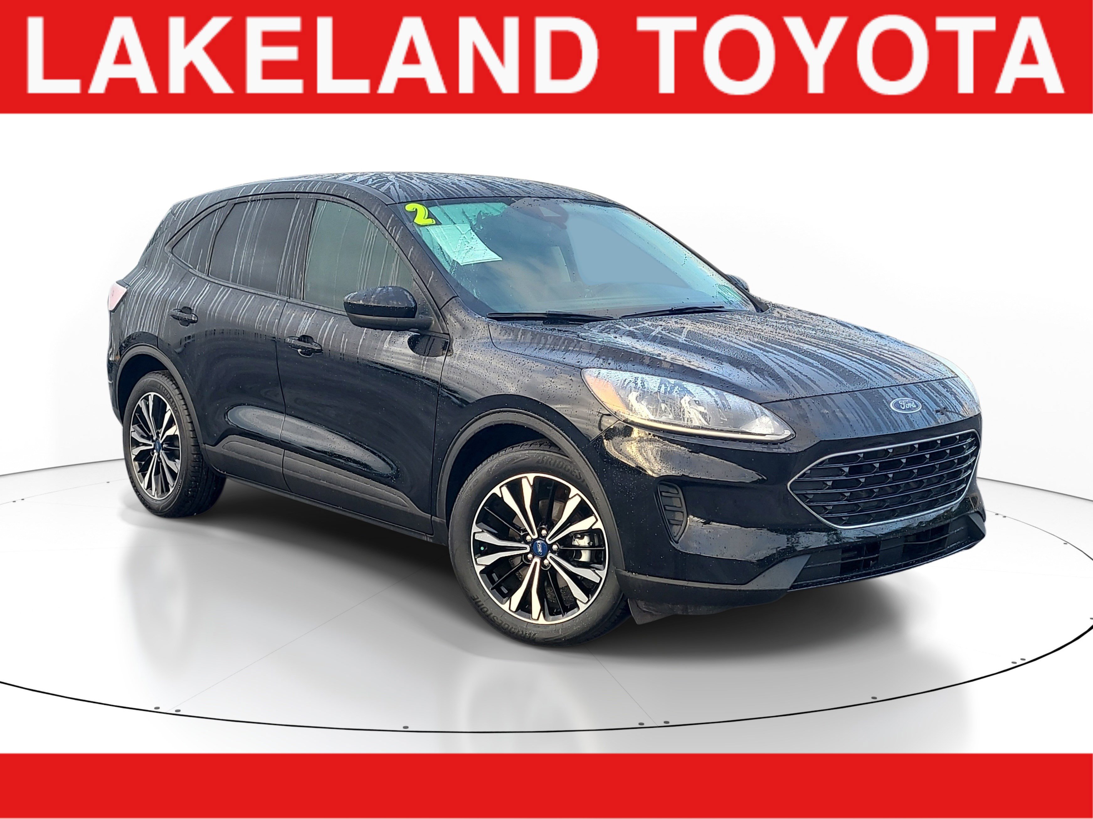 Used 2022 Ford Escape SE w/ SE Sport Appearance Package FWD image 1