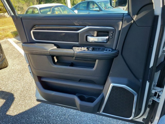Used 2022 RAM 3500 Laramie w/ Night Edition image 36