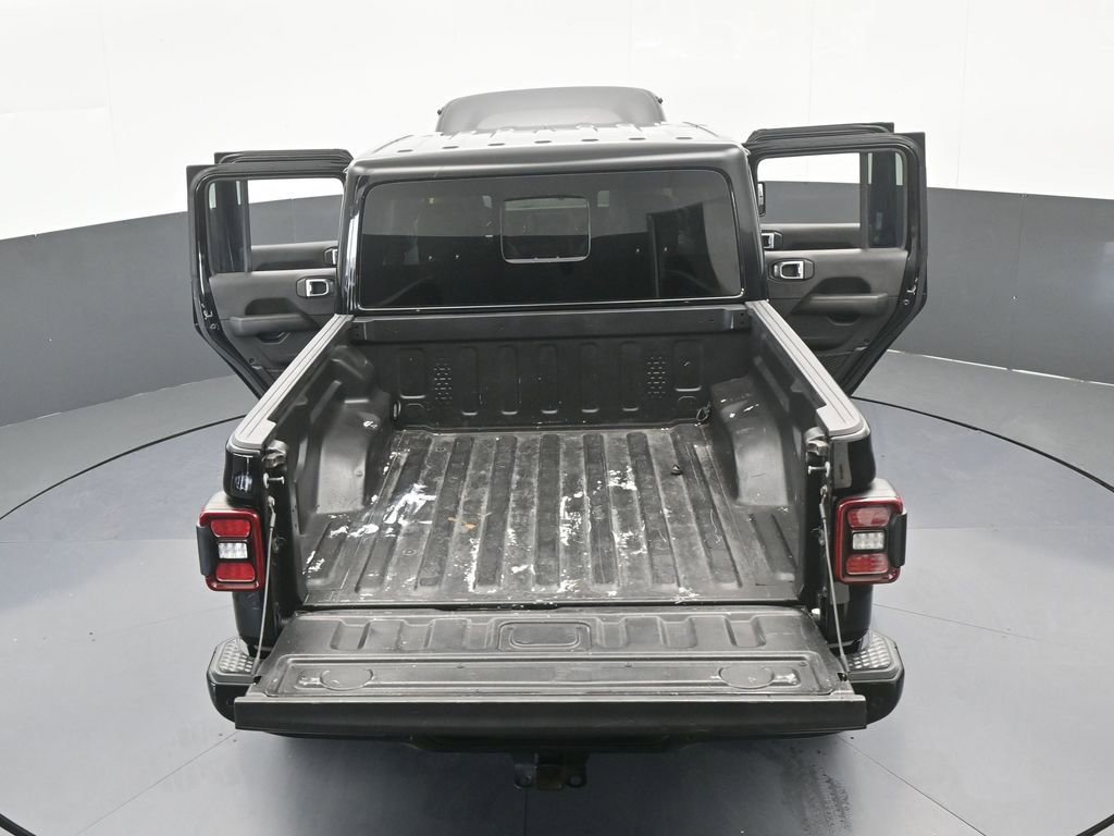 Used 2022 Jeep Gladiator Overland image 64