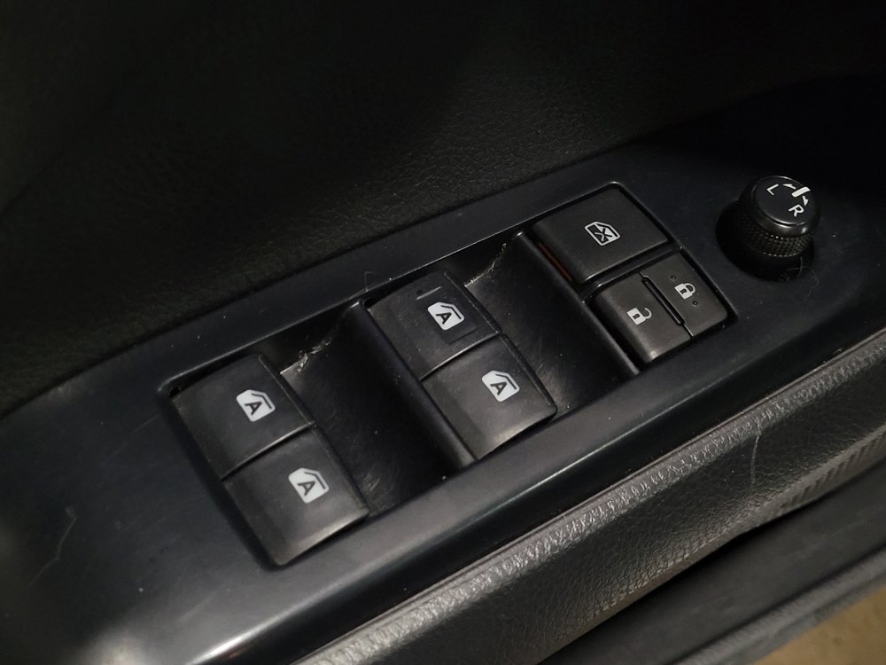 Used 2020 Toyota Camry SE image 27