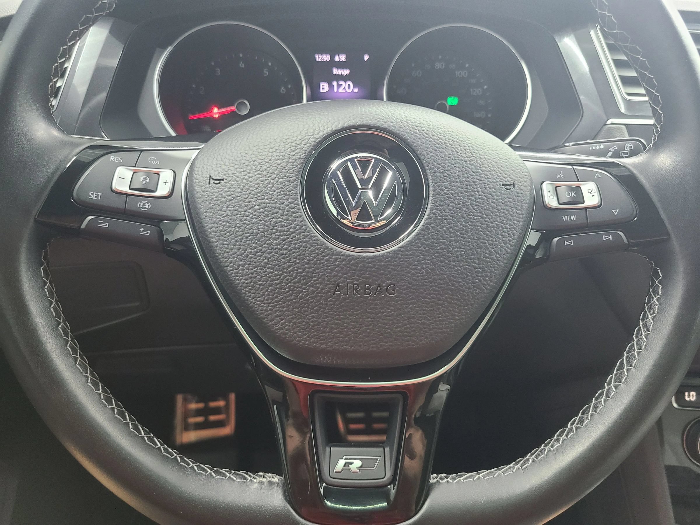 Used 2021 Volkswagen Tiguan SE R-Line AWD/4WD image 28