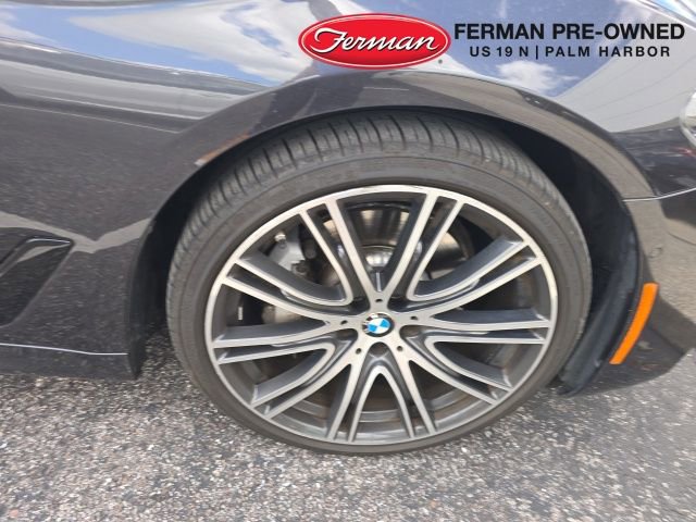 Used 2019 BMW 540i w/ M Sport Package image 9