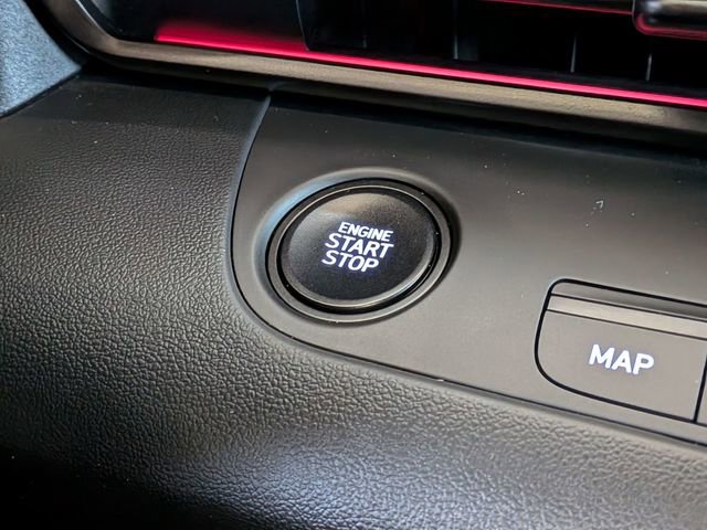 Used 2025 Hyundai Elantra SEL image 26