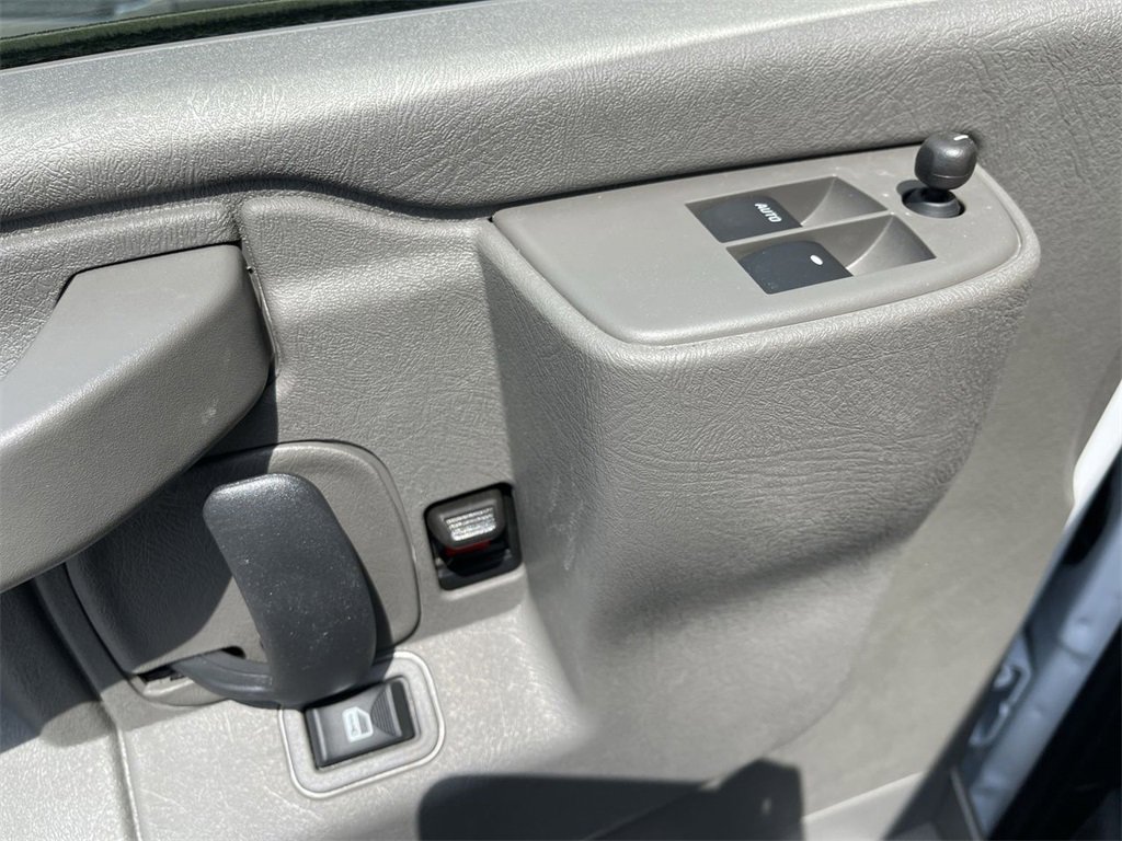 New 2025 Chevrolet Express 2500 w/ Driver Convenience Package image 8