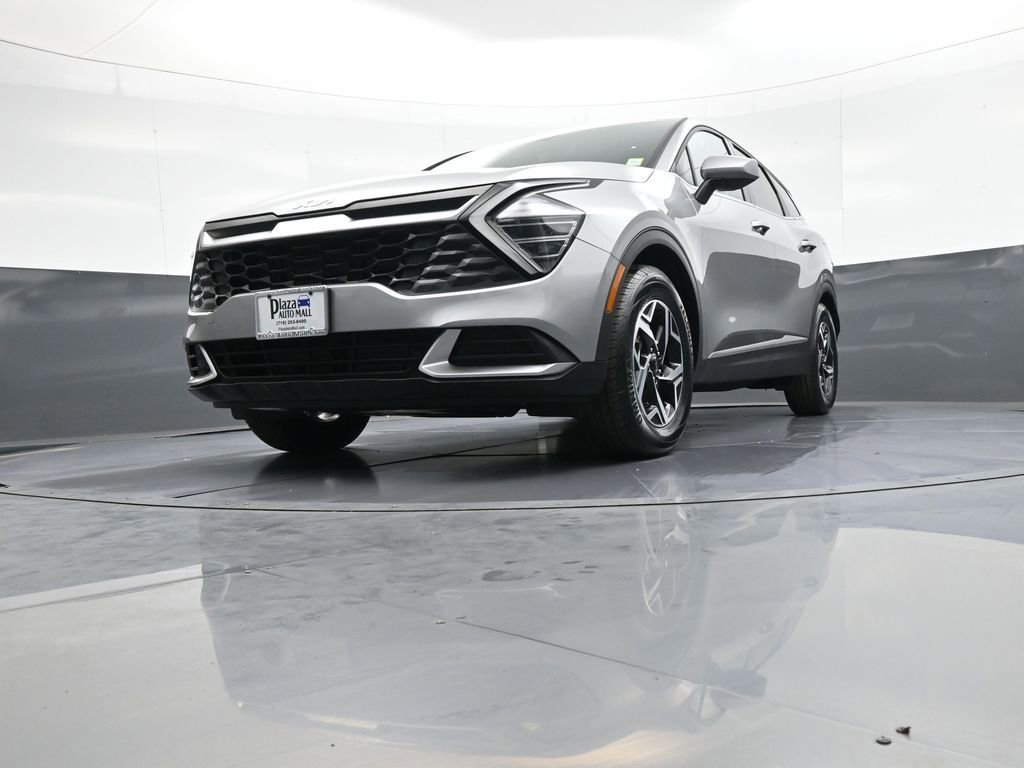 Certified 2025 Kia Sportage LX FWD image 24