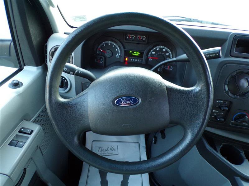 Used 2014 Ford E-250 and Econoline 250 Extended w/ Power Group image 34