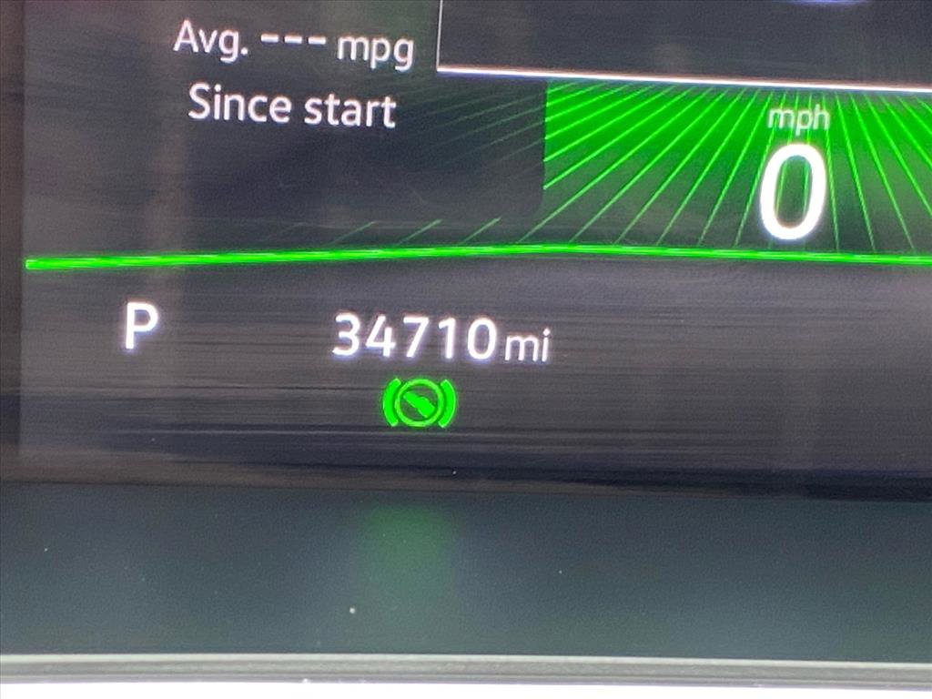 Certified 2022 Volkswagen Tiguan SE R-Line image 15