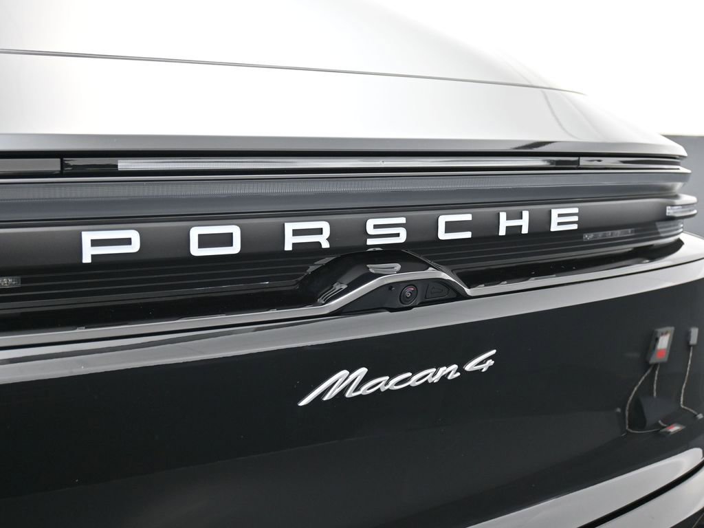 New 2026 Porsche Macan 4 Electric AWD/4WD image 14