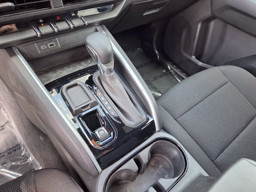 Used 2024 Chevrolet Colorado LT w/ LT Convenience Package RWD image 24