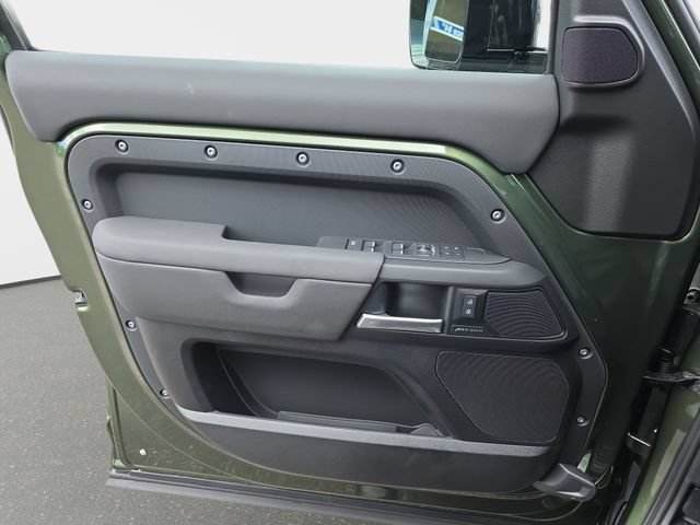 New 2026 Land Rover Defender 110 S AWD/4WD image 19