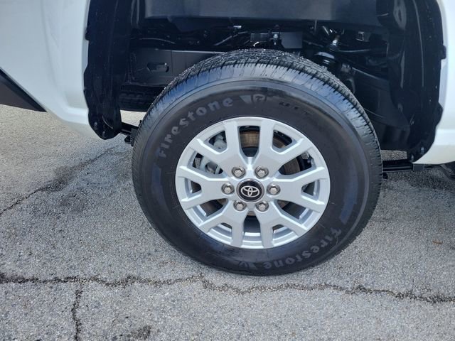 Used 2025 Toyota Tacoma SR image 7