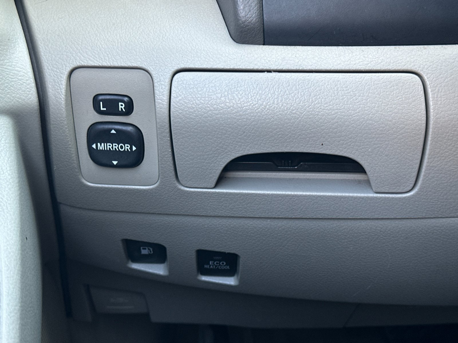 Used 2009 Toyota Camry Hybrid FWD image 24
