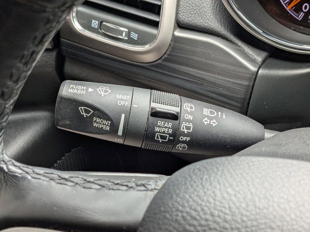 Used 2020 Jeep Grand Cherokee Altitude image 25