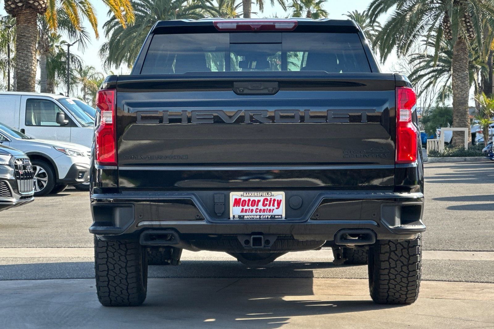 Certified 2025 Chevrolet Silverado 1500 High Country w/ Midnight Edition image 5
