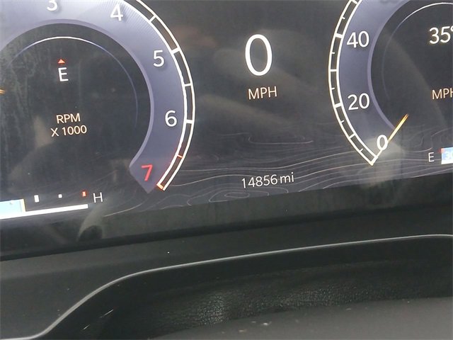 Used 2025 Jeep Grand Cherokee L Limited w/ Black Appearance Package image 15