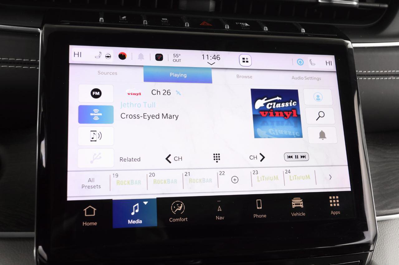 Used 2022 Jeep Grand Cherokee L Overland w/ Advanced Protech Group III image 20