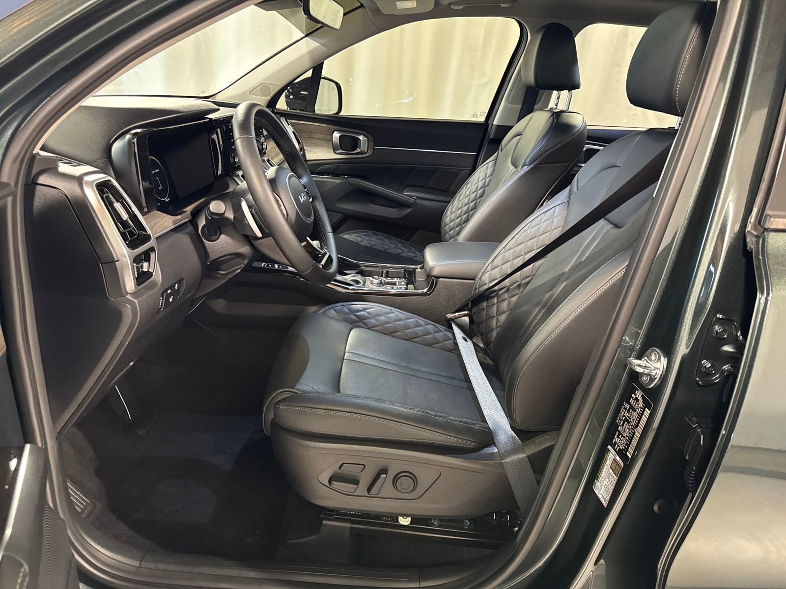 Used 2022 Kia Sorento SX Prestige AWD/4WD image 3