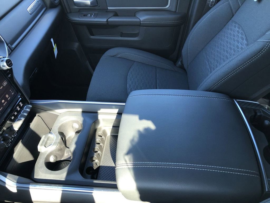 New 2026 RAM 2500 Big Horn AWD/4WD image 17