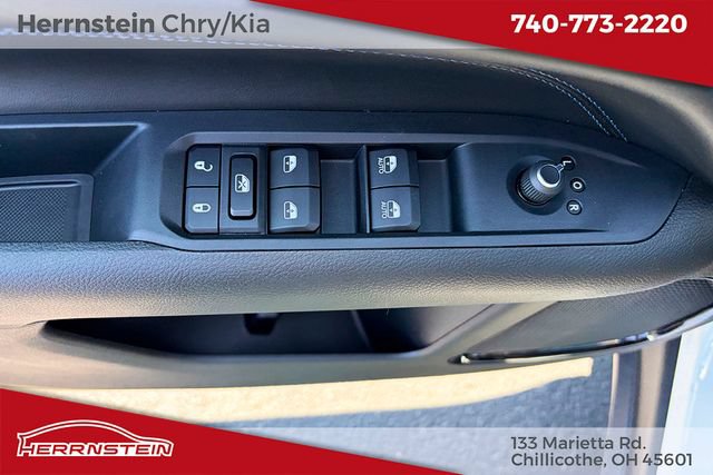 New 2026 Jeep Compass Latitude AWD/4WD image 13