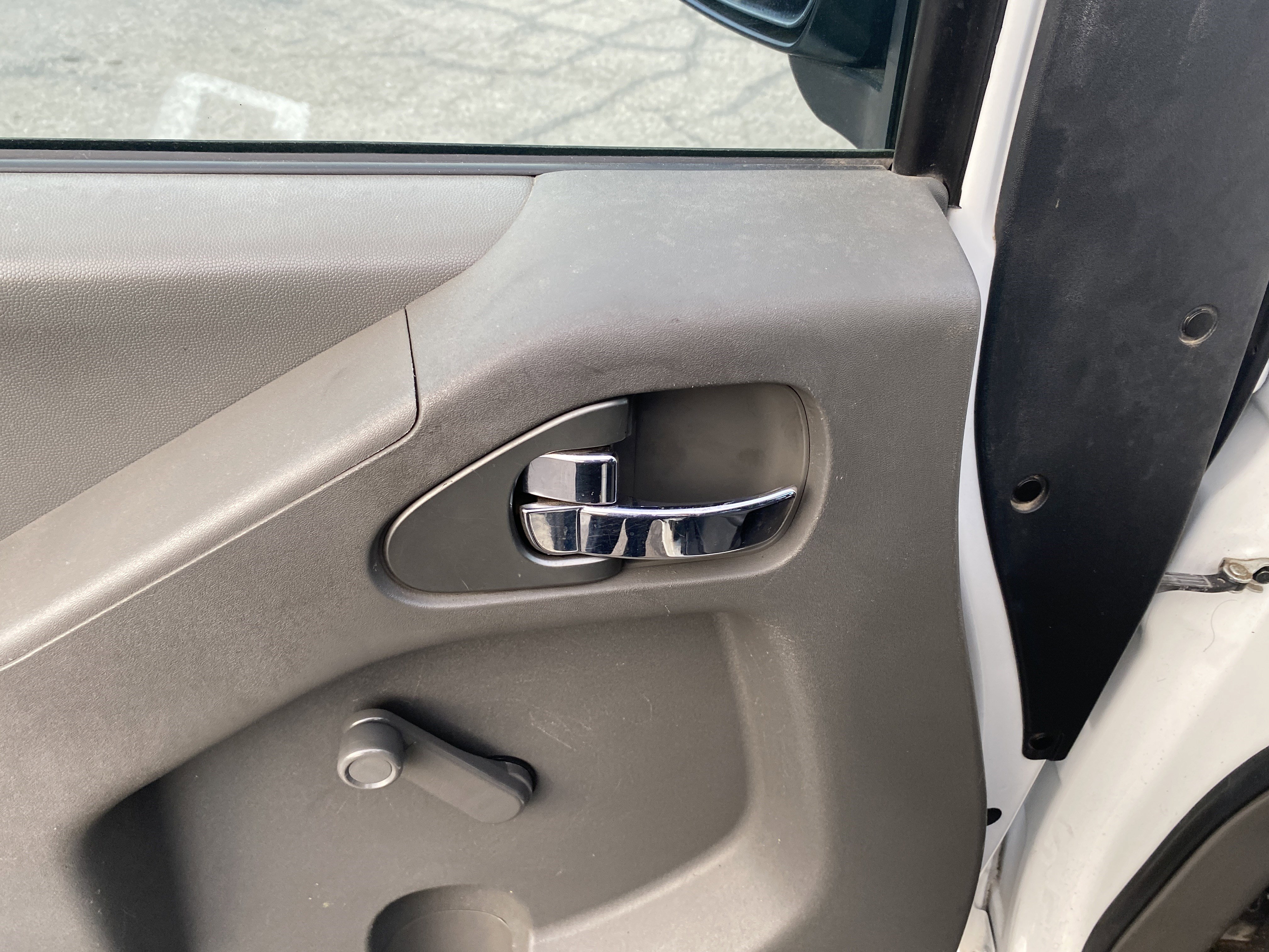 Used 2019 Nissan Frontier S image 11